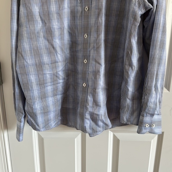 Bugatchi Blue and Black Checkered Button Down Shaped Fit Shirt 100% cotton - Picture 3 of 7